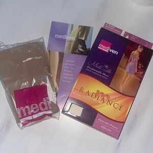 MEDIVEN Medi Silk 20-30mmHg Calf petite Compression Stockings SAND Size III
